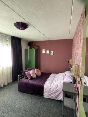 Bed And Breakfast Devijfbees Barendrecht Exteriör bild